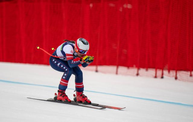 (260210) -- CORTINA D'AMPEZZO, Feb. 10, 2026 (Xinhua) -- Breezy Johnson of the United States competes during the downhill race of the alpine skiing women's team combined at the Milan-Cortina 2026 Olympic Winter Games in Cortina, Italy, Feb. 10, 2026. (Xinhua/Fei Maohua)