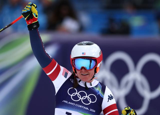 (260210) -- CORTINA D'AMPEZZO, Feb. 10, 2026 (Xinhua) -- Breezy Johnson of the United States reacts after the downhill race of the alpine skiing women's team combined at the Milan-Cortina 2026 Olympic Winter Games in Cortina, Italy, Feb. 10, 2026. (Xinhua/Zhang Chenlin)