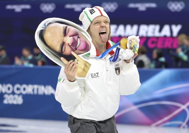 (260210) -- MILAN, Feb. 10, 2026 (Xinhua) -- Arianna Fontana of Italy reacts after the awarding ceremony for the short track speed skating mixed team relay at the Milan-Cortina 2026 Olympic Winter Games in Milan, Italy, Feb. 10, 2026. (Xinhua/Li Ming)