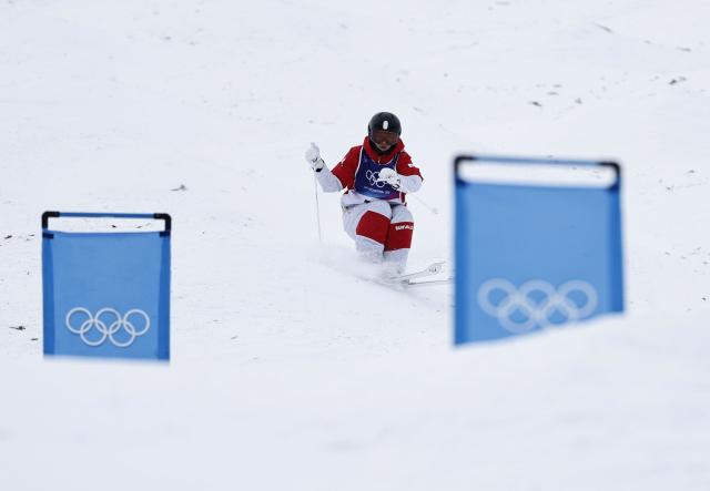 (260210) -- LIVIGNO, Feb. 10, 2026 (Xinhua) -- Perrine Laffont of France competes during the freestyle skiing women's moguls qualification at the Milan-Cortina 2026 Olympic Winter Games in Livigno, Italy, Feb. 10, 2026. (Xinhua/Wang Peng)