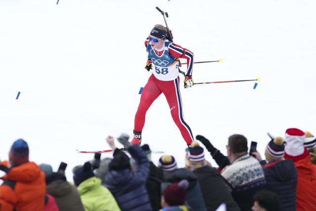 (260210) -- ANTERSELVA, Feb. 10, 2026 (Xinhua) -- Johan-Olav Botn of Norway competes during the biathlon men's 20km individual at the Milan-Cortina 2026 Olympic Winter Games in Anterselva, Italy, Feb. 10, 2026. (Xinhua/Zhang Tao)