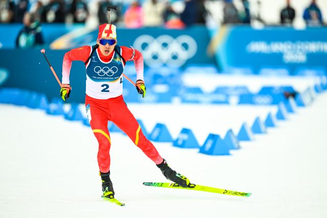 (260210) -- ANTERSELVA, Feb. 10, 2026 (Xinhua) -- Yan Xingyuan of China competes during the biathlon men's 20km individual at the Milan-Cortina 2026 Olympic Winter Games in Anterselva, Italy, Feb. 10, 2026. (Xinhua/Jiang Han)