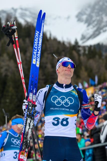 (260210) -- ANTERSELVA, Feb. 10, 2026 (Xinhua) -- Eric Perrot of France celebrates after the biathlon men's 20km individual at the Milan-Cortina 2026 Olympic Winter Games in Anterselva, Italy, Feb. 10, 2026. (Xinhua/Jiang Han)
