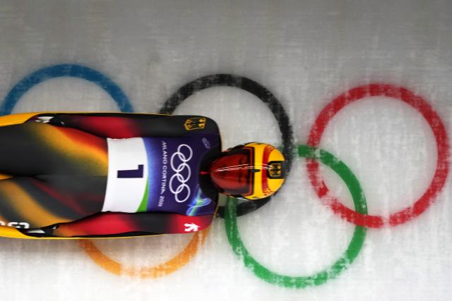 (260210) -- CORTINA D'AMPEZZO, Feb. 10, 2026 (Xinhua) -- Julia Taubitz of Germany competes during the luge women's singles run 4 at the Milan-Cortina 2026 Olympic Winter Games in Cortina, Italy, Feb. 10, 2026. (Xinhua/Li Gang)