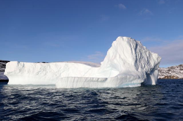 (260211) -- NUUK, Feb. 11, 2026 (Xinhua) -- This photo taken on Feb. 8, 2026 shows the scenery near Nuuk, Greenland, an autonomous territory of Denmark. (Xinhua/Li Ying)