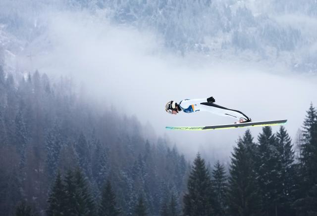 (260211) -- PREDAZZO, Feb. 11, 2026 (Xinhua) -- Thomas Rettenegger of Austria competes during the Nordic Combined Individual Gundersen Normal Hill/10km at the 2026 Milan-Cortina Winter Olympics in Predazzo, Italy, Feb. 11, 2026. (Xinhua/Meng Yongmin)