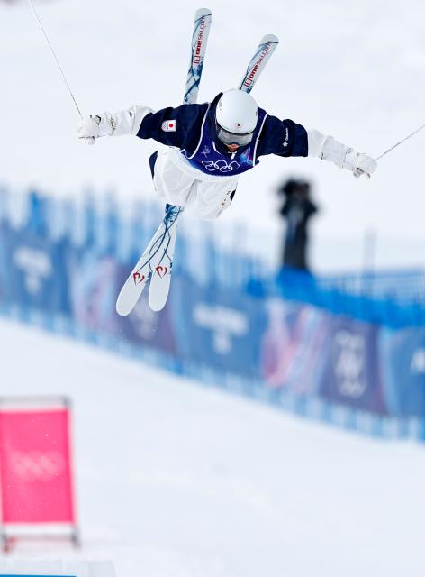 (260211) -- LIVIGNO, Feb. 11, 2026 (Xinhua) -- Fujiki Hina of Japan competes during the freestyle skiing women's moguls qualification at the Milan-Cortina 2026 Olympic Winter Games in Livigno, Italy, Feb. 11, 2026. (Xinhua/Wang Peng)