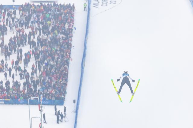 (260211) -- PREDAZZO, Feb. 11, 2026 (Xinhua) -- Thomas Rettenegger of Austria competes during the Nordic Combined Individual Gundersen Normal Hill/10km at the 2026 Milan-Cortina Winter Olympics in Predazzo, Italy, Feb. 11, 2026. (Xinhua/Huang Wei)