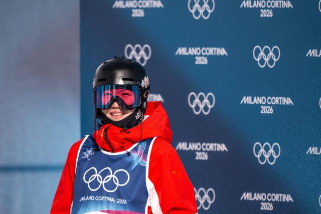 (260211) -- LIVIGNO, Feb. 11, 2026 (Xinhua) -- Yang Ya of China reacts during the freestyle skiing women's moguls qualification at the Milan-Cortina 2026 Olympic Winter Games in Livigno, Italy, Feb. 11, 2026. (Xinhua/Hu Chao)