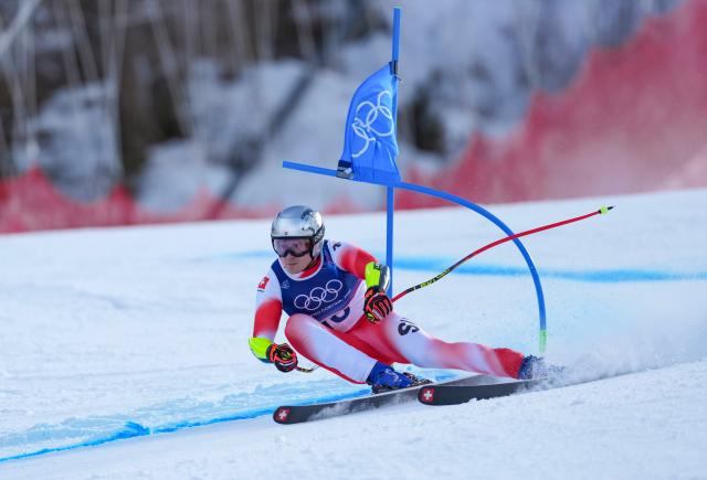 (260211) -- BORMIO, Feb. 11, 2026 (Xinhua) -- Marco Odermatt of Switzerland competes during the alpine skiing men's Super-G at the Milan-Cortina 2026 Olympic Winter Games in Bormio, Italy, Feb. 11, 2026. (Xinhua/Hu Huhu)