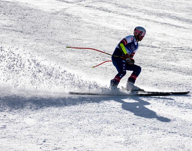 (260211) -- BORMIO, Feb. 11, 2026 (Xinhua) -- Ryan Cochran-Siegle of the United States competes during the alpine skiing men's Super-G at the Milan-Cortina 2026 Olympic Winter Games in Bormio, Italy, Feb. 11, 2026. (Xinhua/Yan Linyun)