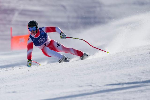 (260211) -- BORMIO, Feb. 11, 2026 (Xinhua) -- Franjo von Allmen of Switzerland competes during the alpine skiing men's Super-G at the Milan-Cortina 2026 Olympic Winter Games in Bormio, Italy, Feb. 11, 2026. (Xinhua/Hu Huhu)