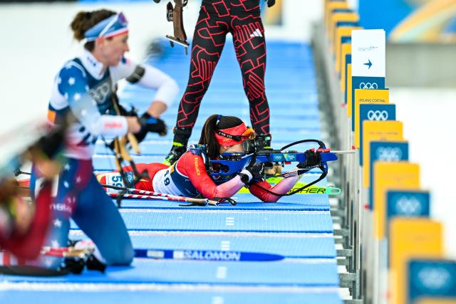 (260211) -- ANTERSELVA, Feb. 11, 2026 (Xinhua) -- Meng Fanqi of China competes during the biathlon women's 15km individual match at the Milan-Cortina 2026 Olympic Winter Games in Anterselva, Italy, Feb. 11, 2026. (Xinhua/Jiang Han)