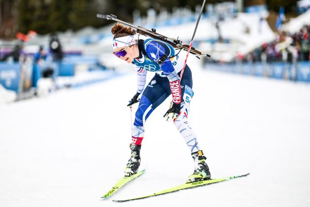 (260211) -- ANTERSELVA, Feb. 11, 2026 (Xinhua) -- Lou Jeanmonnot of France competes during the biathlon women's 15km individual match at the Milan-Cortina 2026 Olympic Winter Games in Anterselva, Italy, Feb. 11, 2026. (Xinhua/Jiang Han)