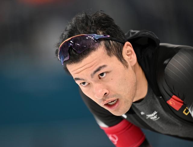 (260212) -- MILAN, Feb. 12, 2026 (Xinhua) -- Ning Zhongyan of China reacts after the speed skating men's 1000m match at the Milan-Cortina 2026 Olympic Winter Games in Milan, Italy, Feb. 11, 2026. (Xinhua/Wu Wei)