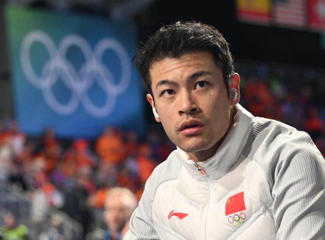 (260212) -- MILAN, Feb. 12, 2026 (Xinhua) -- Ning Zhongyan of China reacts before the speed skating men's 1000m match at the Milan-Cortina 2026 Olympic Winter Games in Milan, Italy, Feb. 11, 2026. (Xinhua/Wu Wei)