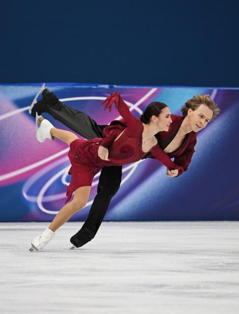 (260212) -- MILAN, Feb. 12, 2026 (Xinhua) -- Diana Davis of Georgia and Gleb Smolkin of Georgia perform during the free dance competition of figure skating ice dance at the Milan-Cortina 2026 Olympic Winter Games in Milan, Italy, Feb. 11, 2026. (Xinhua/Cheng Min)