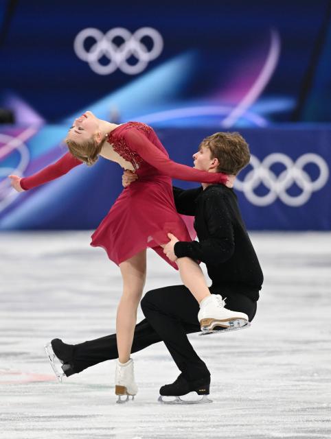 (260212) -- MILAN, Feb. 12, 2026 (Xinhua) -- Milla Ruud Reitan and Nikolaj Majorov of Sweden perform during the free dance competition of figure skating ice dance at the Milan-Cortina 2026 Olympic Winter Games in Milan, Italy, Feb. 11, 2026. (Xinhua/Cheng Min)