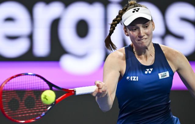 (260212) -- DOHA, Feb. 12, 2026 (Xinhua) -- Elena Rybakina of Kazakhstan hits a return during the women's singles round of 16 match between Zheng Qinwen of China and Elena Rybakina of Kazakhstan at the WTA Qatar Open 2026 tennis tournament in Doha, Qatar, Feb. 11, 2026. (Photo by Nikku/Xinhua)