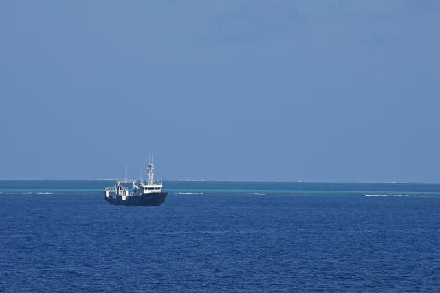 (260212) -- SOUTH CHINA SEA, Feb. 12, 2026 (Xinhua) -- A Chinese fishing vessel is pictured during its operates in the territorial waters of China's Huangyan Dao on Feb. 4, 2026. (Photo by Zhai Yifan/Xinhua)