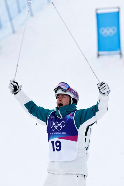 (260212) -- LIVIGNO, Feb. 12, 2026 (Xinhua) -- Cooper Woods of Australia reacts after the freestyle skiing men's moguls final at the Milan-Cortina 2026 Olympic Winter Games in Livigno, Italy, Feb. 12, 2026. (Xinhua/Wang Peng)