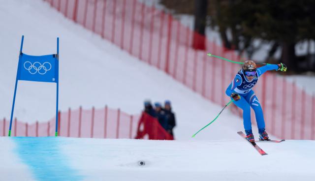 (260212) -- CORTINA D'AMPEZZO, Feb. 12, 2026 (Xinhua) -- Federica Brignone of Italy competes during the alpine skiing women's Super-G at the 2026 Milan-Cortina Winter Olympics in Cortina D'Ampezzo, Italy, Feb. 12, 2026. (Xinhua/Fei Maohua)