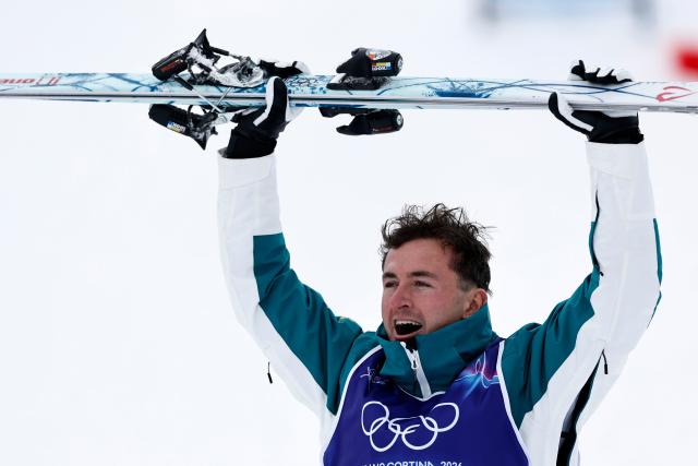 (260212) -- LIVIGNO, Feb. 12, 2026 (Xinhua) -- Cooper Woods of Australia reacts after the freestyle skiing men's moguls final at the Milan-Cortina 2026 Olympic Winter Games in Livigno, Italy, Feb. 12, 2026. (Xinhua/Wang Peng)