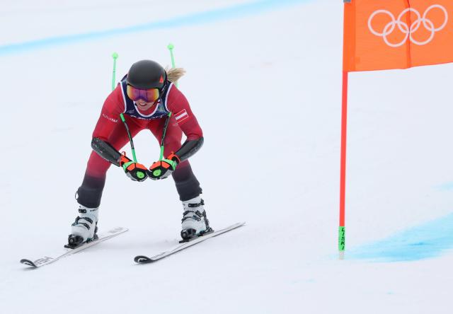 (260212) -- CORTINA D'AMPEZZO, Feb. 12, 2026 (Xinhua) -- Cornelia Huetter of Austria competes during the alpine skiing women's Super-G at the 2026 Milan-Cortina Winter Olympics in Cortina D'Ampezzo, Italy, Feb. 12, 2026. (Xinhua/Zhang Chenlin)