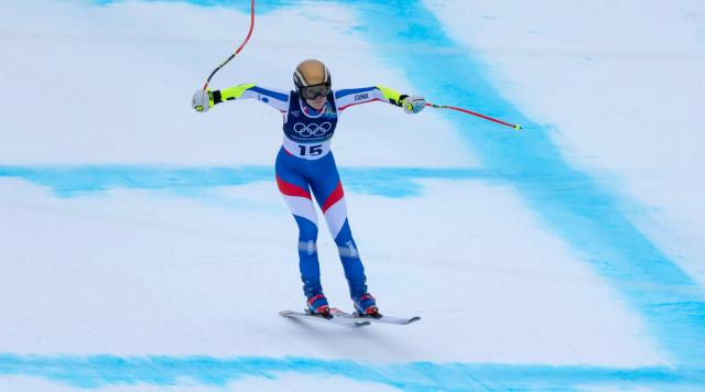 (260212) -- CORTINA D'AMPEZZO, Feb. 12, 2026 (Xinhua) -- Romane Miradoli of France competes during the alpine skiing women's Super-G at the 2026 Milan-Cortina Winter Olympics in Cortina, Italy, Feb. 12, 2026. (Xinhua/Fei Maohua)