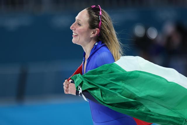 (260212) -- MILAN, Feb. 12, 2026 (Xinhua) -- Francesca Lollobrigida of Italy celebrates after the speed skating women's 5000m final at the Milan-Cortina 2026 Olympic Winter Games in Milan, Italy, Feb. 12, 2026. (Xinhua/Li Jing)