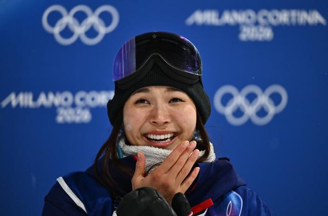(260212) -- LIVIGNO, Feb. 12, 2026 (Xinhua) -- Chloe Kim of the United States reacts during the women's snowboard halfpipe final at the Milan-Cortina 2026 Olympic Winter Games in Livigno, Italy, Feb. 12, 2026. (Xinhua/Zhang Hongxiang)