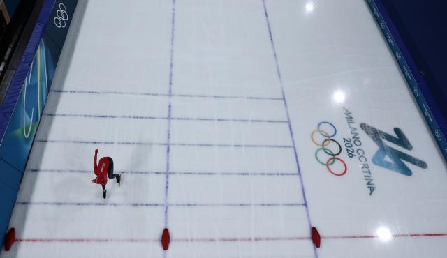 (260213) -- MILAN, Feb. 13, 2026 (Xinhua) -- Ragne Wiklund of Norway competes during the speed skating women's 5000m final at the Milan-Cortina 2026 Olympic Winter Games in Milan, Italy, Feb. 12, 2026. (Xinhua/Du Xiaoyi)