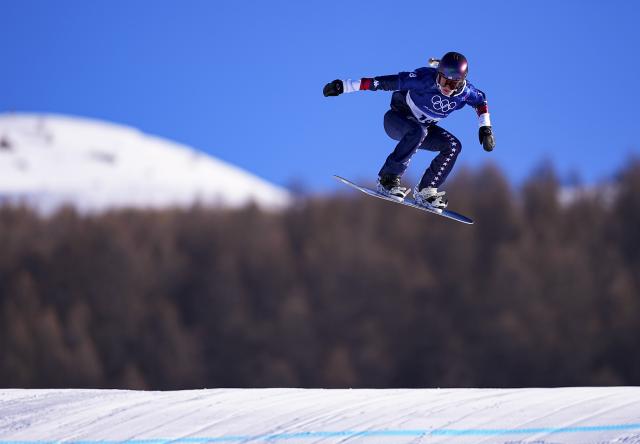 (260213) -- LIVIGNO, Feb. 13, 2026 (Xinhua) -- Faye Thelen of the United States competes during the snowboard women's cross seeding at the Milan-Cortina 2026 Olympic Winter Games in Livigno, Italy, Feb. 13, 2026. (Xinhua/Wu Huiwo)