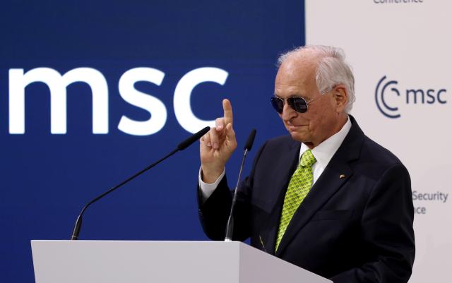 (260213) -- MUNICH, Feb. 13, 2026 (Xinhua) -- Chairman of the Munich Security Conference (MSC) Wolfgang Ischinger is pictured wearing a pair of sunglasses at the opening ceremony of the 62nd MSC in Munich, Germany, Feb. 13, 2026. The 62nd Munich Security Conference kicked off on Friday against the backdrop of deepening transatlantic tensions and an increasingly volatile geopolitical landscape. (Xinhua/Li Ying)