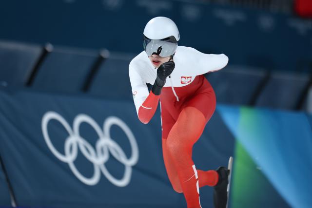 (260213) -- MILAN, Feb. 13, 2026 (Xinhua) -- Vladimir Semirunniy of Poland competes during the speed skating men's 10000m event at the Milan-Cortina 2026 Olympic Winter Games in Milan, Italy, Feb. 13, 2026. (Xinhua/Li Jing)