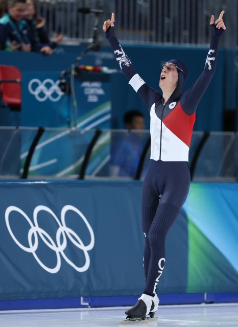 (260213) -- MILAN, Feb. 13, 2026 (Xinhua) -- Metodej Jilek of the Czech Republic celebrates after the speed skating men's 10000m event at the Milan-Cortina 2026 Olympic Winter Games in Milan, Italy, Feb. 13, 2026. (Xinhua/Du Xiaoyi)