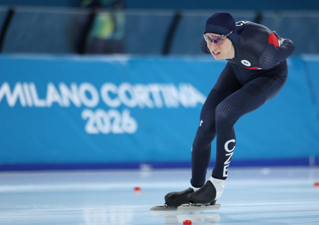 (260213) -- MILAN, Feb. 13, 2026 (Xinhua) -- Metodej Jilek of the Czech Republic competes during the speed skating men's 10000m event at the Milan-Cortina 2026 Olympic Winter Games in Milan, Italy, Feb. 13, 2026. (Xinhua/Li Jing)