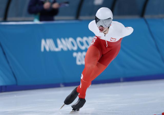 (260213) -- MILAN, Feb. 13, 2026 (Xinhua) -- Vladimir Semirunniy of Poland competes during the speed skating men's 10000m event at the Milan-Cortina 2026 Olympic Winter Games in Milan, Italy, Feb. 13, 2026. (Xinhua/Du Xiaoyi)