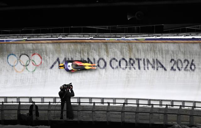 (260213) -- CORTINA D'AMPEZZO, Feb. 13, 2026 (Xinhua) -- Susanne Kreher of Germany competes during the skeleton women competition heat 2 at the Milan-Cortina 2026 Olympic Winter Games in Cortina, Italy, Feb. 13, 2026. (Xinhua/Lian Yi)