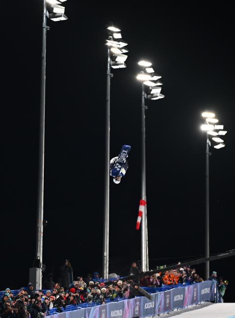 (260213) -- LIVIGNO, Feb. 13, 2026 (Xinhua) -- Totsuka Yuto of Japan competes during the men's snowboard halfpipe final at the Milan-Cortina 2026 Olympic Winter Games in Livigno, Italy, Feb. 13, 2026. (Xinhua/Zhang Hongxiang)