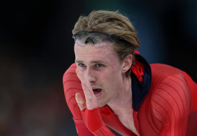 (260214) -- MILAN, Feb. 14, 2026 (Xinhua) -- Sigurd Henriksen of Norway reacts after his competition during the speed skating men's 10000m event at the Milan-Cortina 2026 Olympic Winter Games in Milan, Italy, Feb. 13, 2026. (Xinhua/Li Jing)