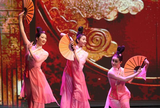 (260214) -- MINSK, Feb. 14, 2026 (Xinhua) -- A performance is staged during a Spring Festival concert in Minsk, Belarus, Feb. 13, 2026. (Photo by Henadz Zhinkov/Xinhua)