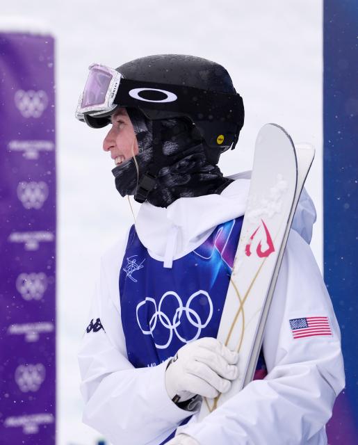 (260214) -- LIVIGNO, Feb. 14, 2026 (Xinhua) -- Elizabeth Lemley of the United States reacts after winning the freestyle skiing women's dual moguls small final at the Milan-Cortina 2026 Olympic Winter Games in Livigno, Italy, Feb. 14, 2026. (Xinhua/Hu Chao)
