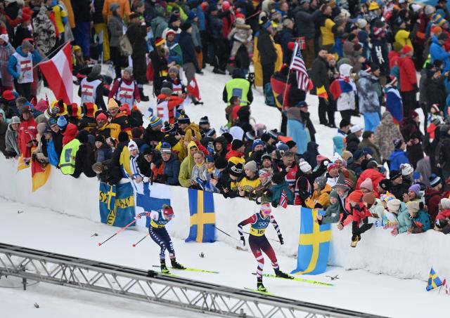 (260214) -- TESERO, Feb. 14, 2026 (Xinhua) -- Athletes compete during the cross-country skiing women's 4x7.5km relay match at the Milan-Cortina 2026 Olympic Winter Games in Tesero, Italy, Feb. 14, 2026. (Xinhua/He Canling)