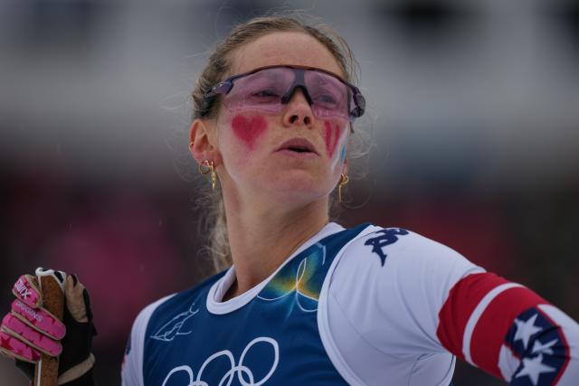 (260214) -- TESERO, Feb. 14, 2026 (Xinhua) -- Jessie Diggins of the United States waits for the result of the cross-country skiing women's 4x7.5km relay match at the Milan-Cortina 2026 Olympic Winter Games in Tesero, Italy, Feb. 14, 2026. (Xinhua/Peng Ziyang)
