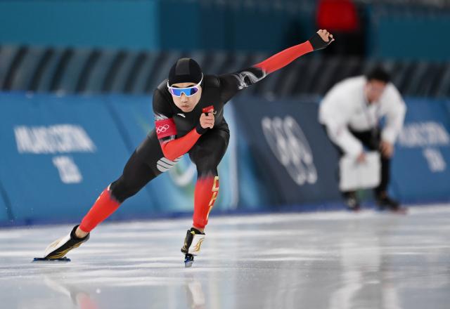 (260214) -- MILAN, Feb. 14, 2026 (Xinhua) -- Gao Tingyu of China competes during the speed skating men's 500m final at the Milan-Cortina 2026 Olympic Winter Games in Milan, Italy, Feb. 14, 2026. (Xinhua/Wu Wei)