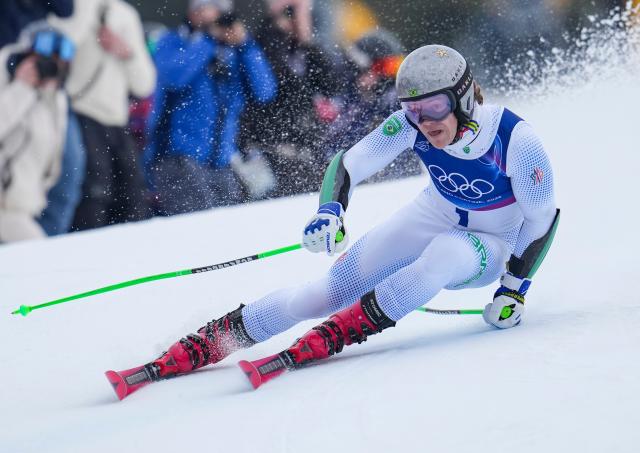(260214) -- BORMIO, Feb. 14, 2026 (Xinhua) -- Lucas Pinheiro Braathen of Brazil competes during the alpine skiing men's giant slalom run 2 at the Milan-Cortina 2026 Olympic Winter Games in Bormio, Italy, Feb. 14, 2026. (Xinhua/Hu Huhu)