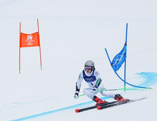 (260214) -- BORMIO, Feb. 14, 2026 (Xinhua) -- Lucas Pinheiro Braathen of Brazil competes during the alpine skiing men's giant slalom run 2 at the Milan-Cortina 2026 Olympic Winter Games in Bormio, Italy, Feb. 14, 2026. (Xinhua/Yan Linyun)