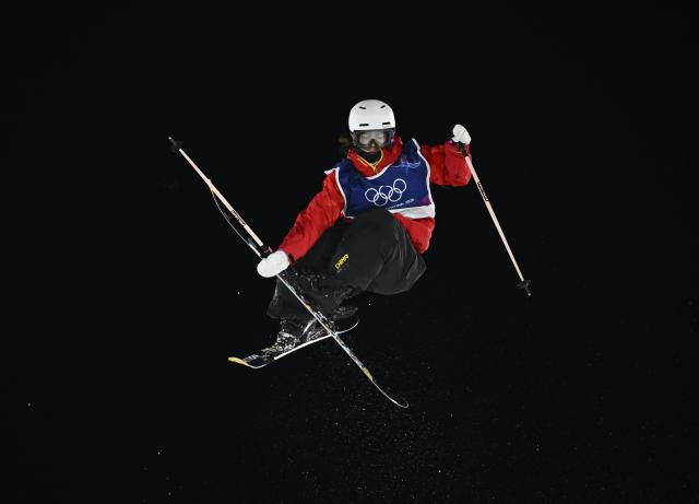 (260214) -- LIVIGNO, Feb. 14, 2026 (Xinhua) -- Yang Ruyi of China competes during the free skiing women's freeski big air qualification at the Milan-Cortina 2026 Olympic Winter Games in Livigno, Italy, Feb. 14, 2026. (Xinhua/Zhang Hongxiang)
