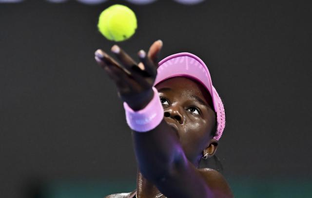 (260215) -- DOHA, Feb. 15, 2026 (Xinhua) -- Victoria Mboko of Canada serves during the women's singles final match between Karolina Muchova of the Czech Republic and Victoria Mboko of Canada at the WTA Qatar Open 2026 tennis tournament in Doha, Qatar, on Feb. 14, 2026. (Photo by Nikku/Xinhua)